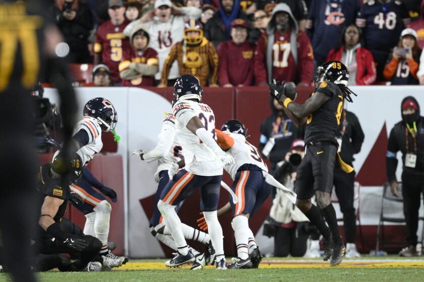 Commanders Endzone Bears lose to Commanders on Hail Mary as clock expires - Chicago Sun-Times