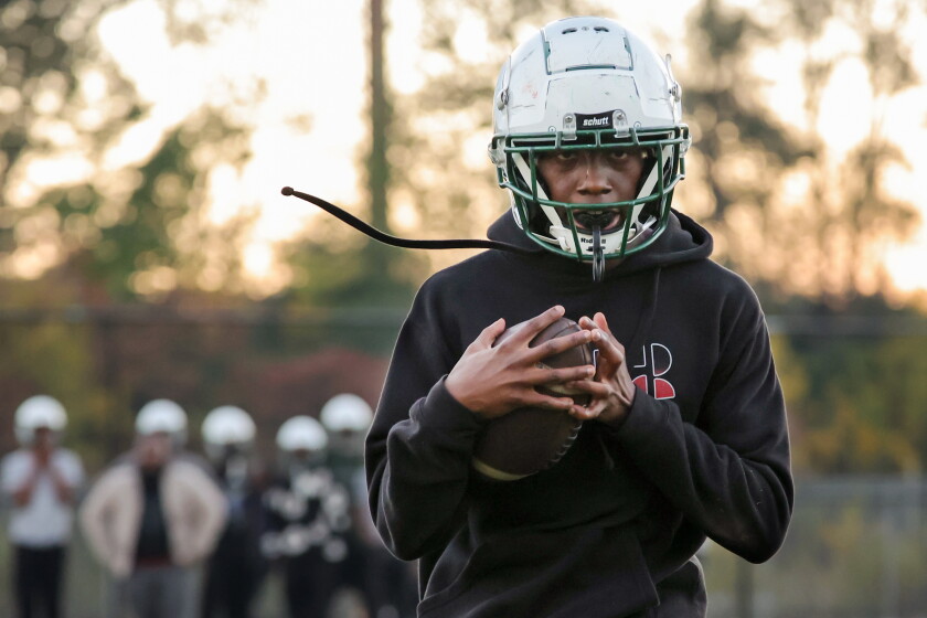 Comer’s Jaydin Edmondson (3) works a drill during football practice on Thursday.
