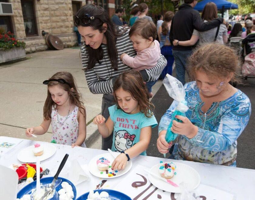 The Lakeview East Festival of the Arts is this weekend at Broadway and Belmont Streets.