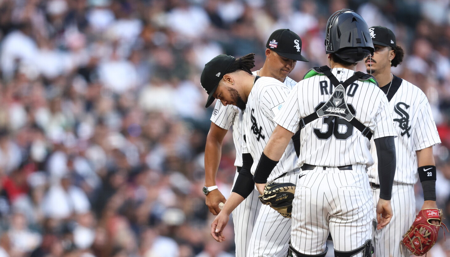 Luis Castillo struggles again, Luis Robert Jr. hits two home runs in White Sox' 10-5 loss to Mets