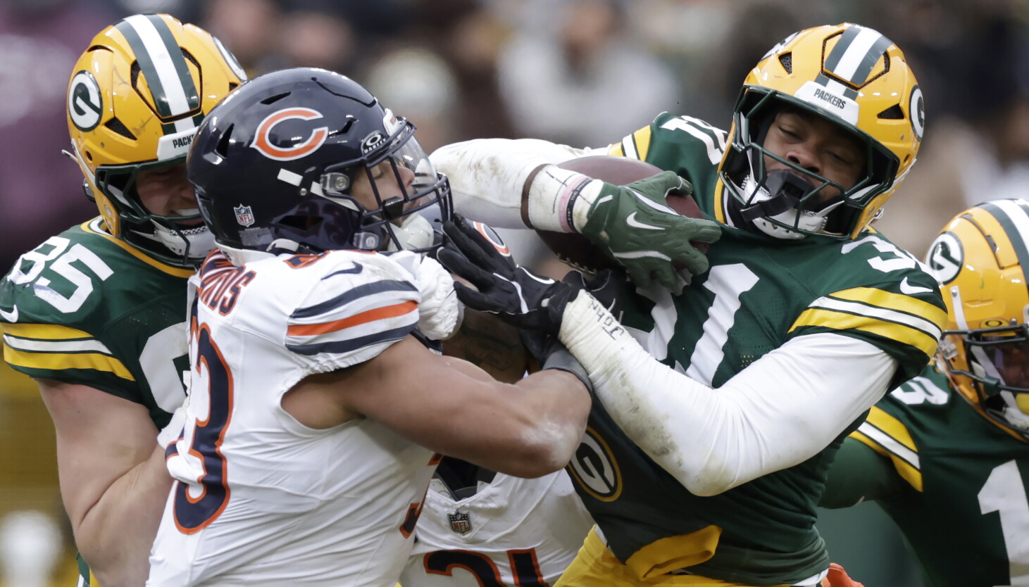 Bears LB T.J. Edwards returns to practice after missing first week with calf injury