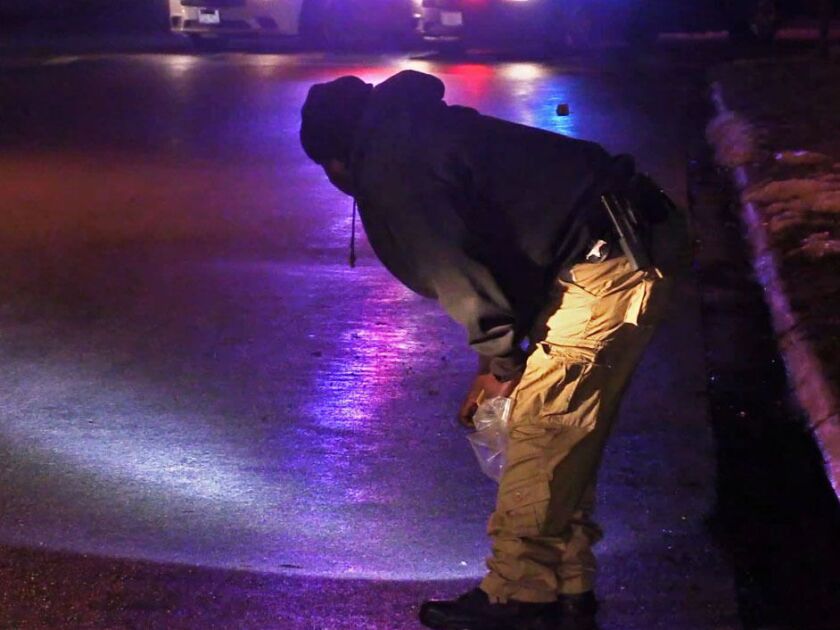 Markham Police investigate a shooting about 9 p.m. Wednesday, February 6, 2019, in the 16200 block of South Central Park. | Justin Jackson/ Sun-Times