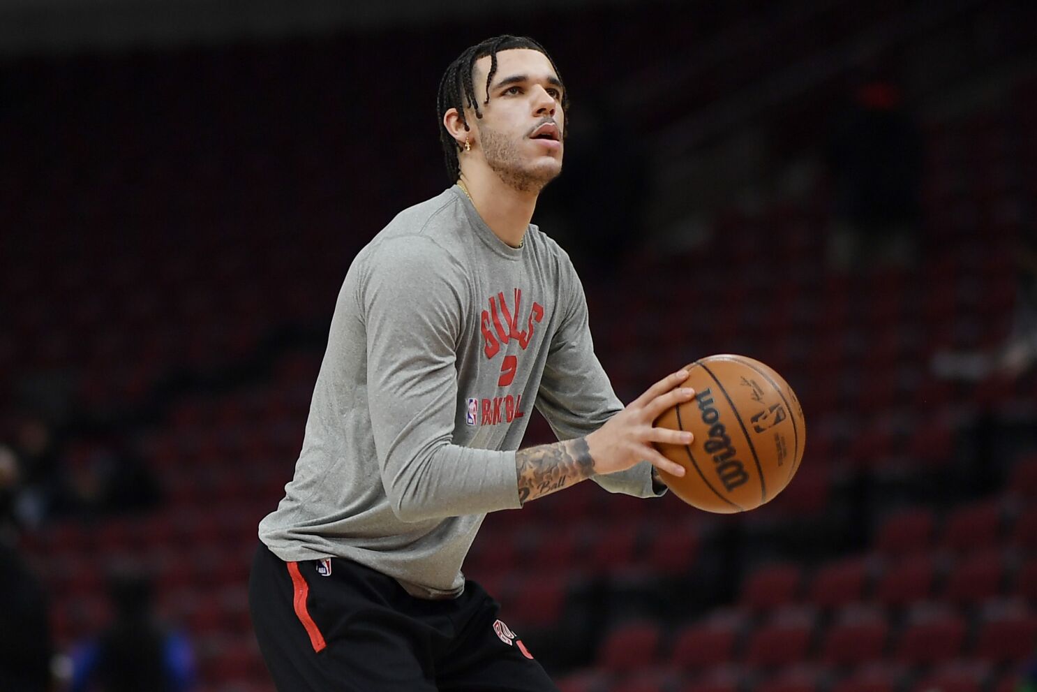 Lonzo Ball Worked Out In A T-Shirt That Put His Head On The NBA Logo