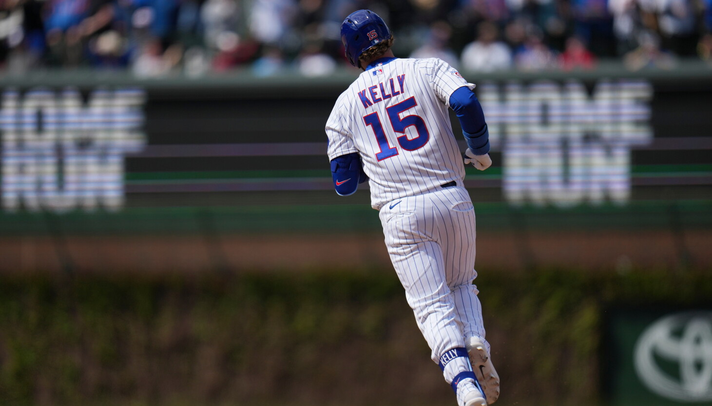 Carson Kelly's pinch-hit, 3-run HR sends Cubs to 4th consecutive victory