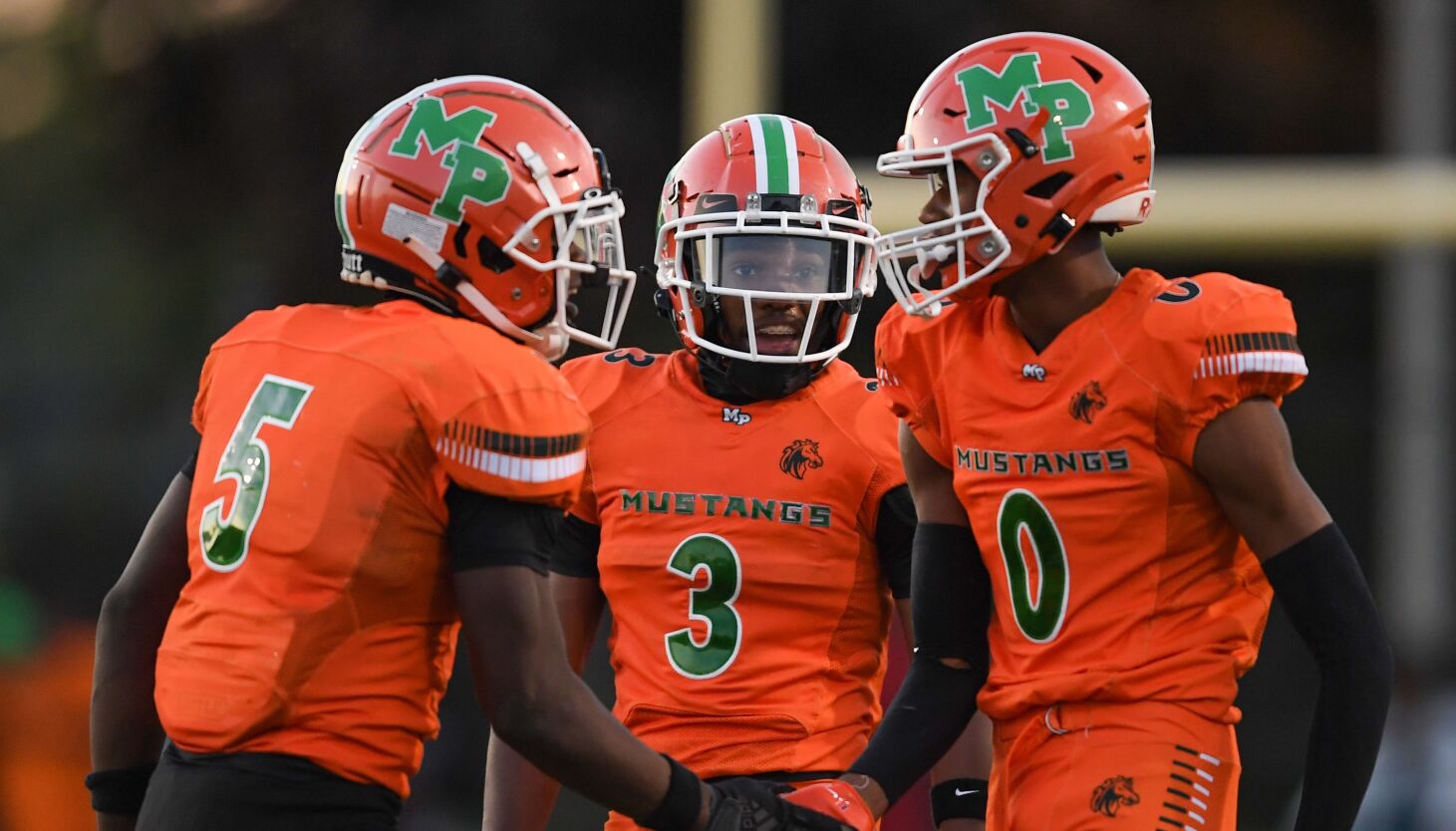 NextImg:Jahmare Washington’s clutch defense helps Morgan Park survive Phillips. ‘You have to be a dog out there.’