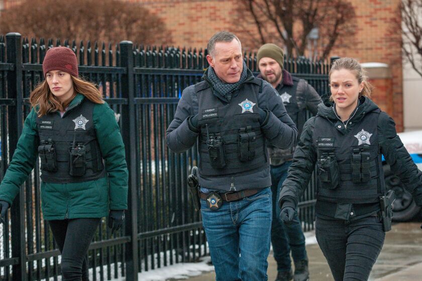 CHICAGO P.D. — “Pain Killer” Episode 617 — Pictured: (l-r) Marina Squerciati as Kim Burgess, Jason Beghe as Hank Voight, Tracy Spiridakos as Hailey Upton — (Photo by: Matt Dinerstein/NBC)