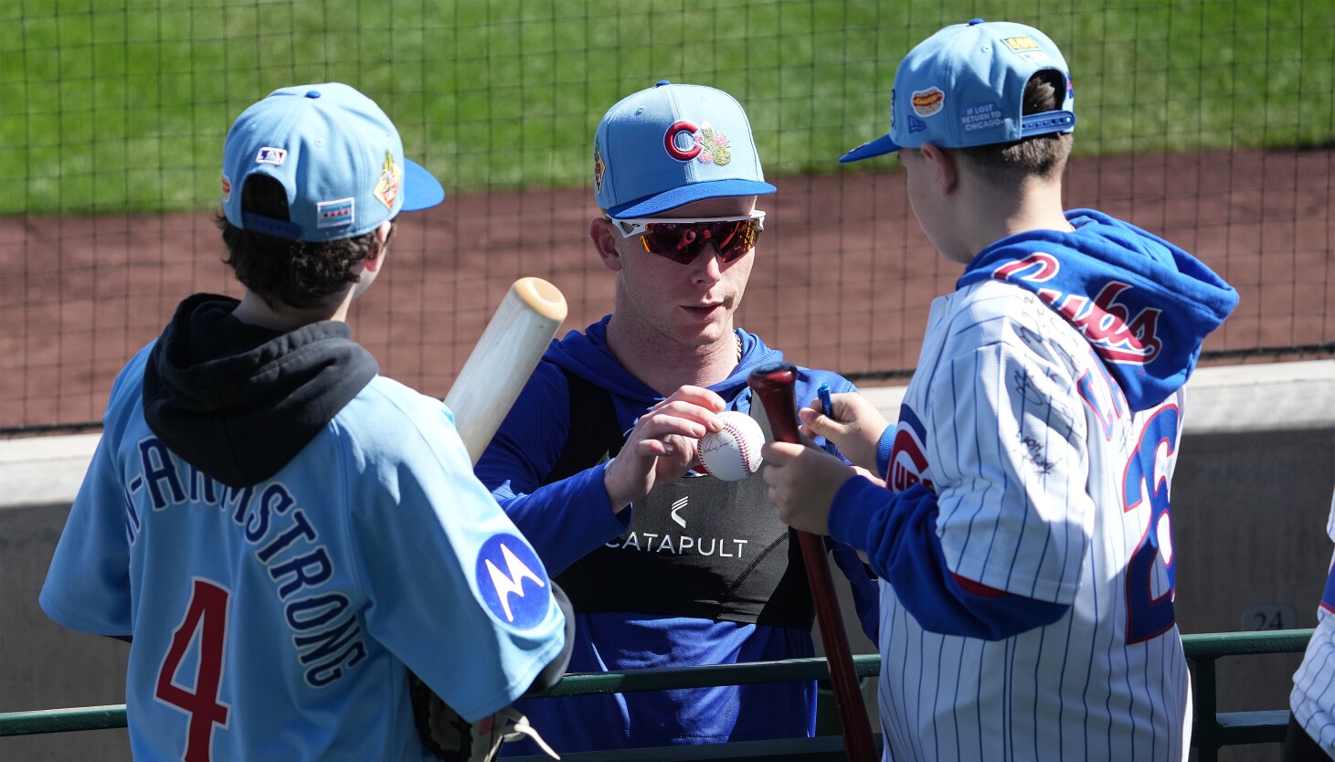 Cubs star Pete Crow-Armstrong riles up Dodgers fans, an indication of ...