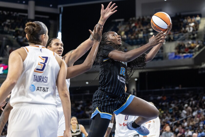 Sky fail to regain place in postseason with loss to Mercury