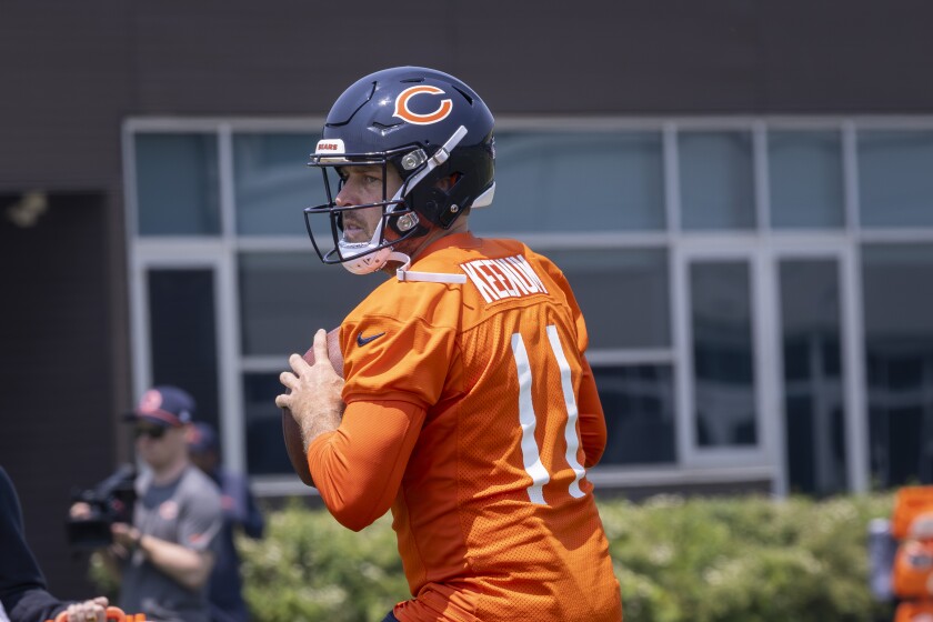 Bears veteran QB Case Keenum keeping up with Caleb Williams, Tyson Bagent on field — and on TikTok - Chicago Sun-Times