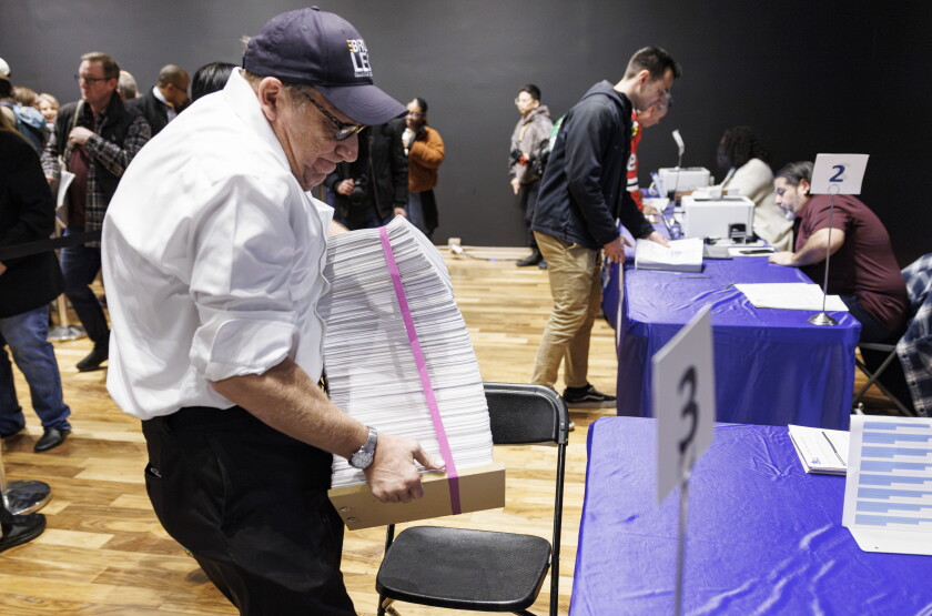 MAYORALFILINGS_261020-03.jpg