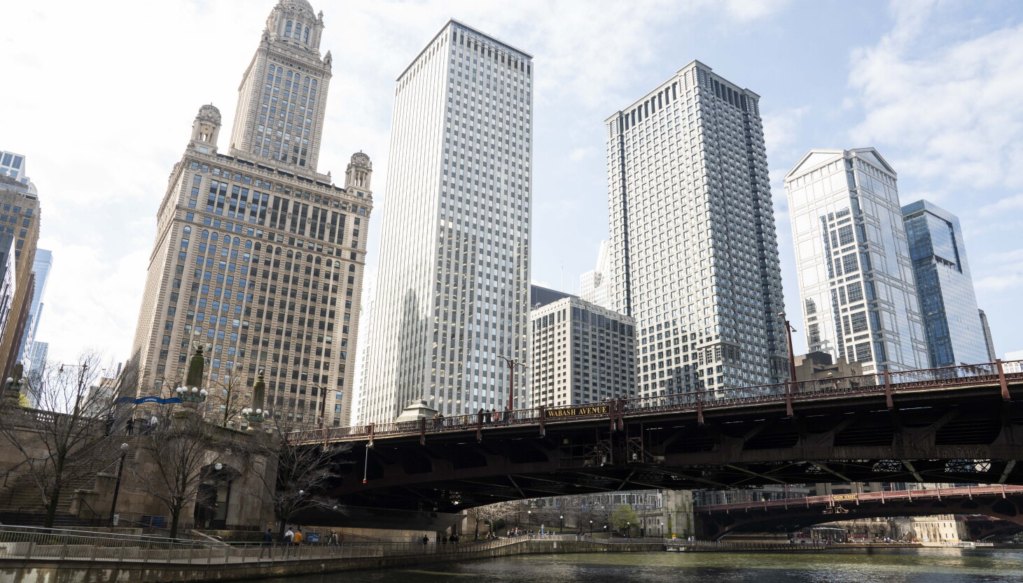 Chicago Streets Rundown The Rundown: A push for an earlier downtown curfew - WBEZ Chicago