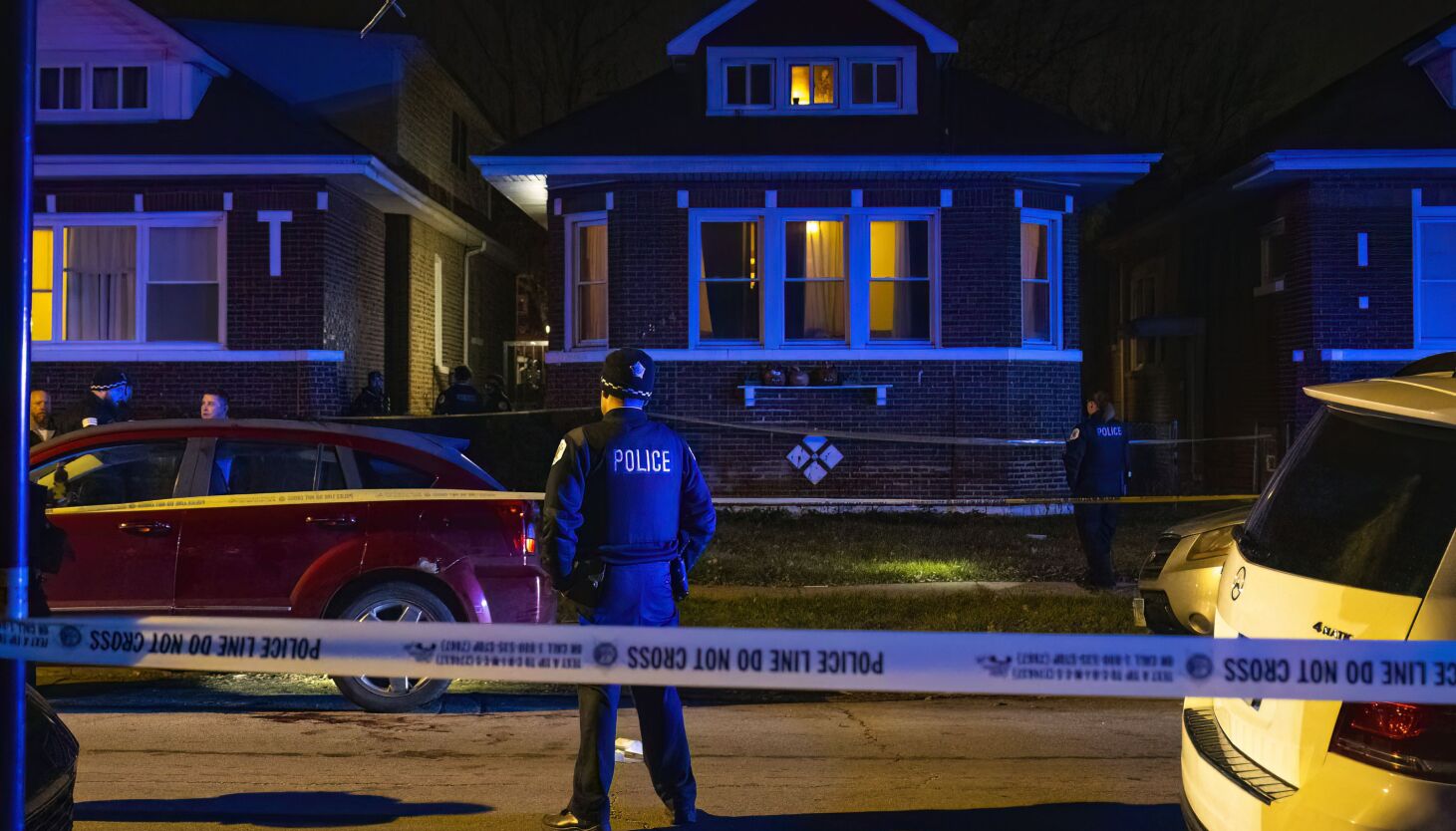 NextImg:4 shot, wounded in Washington Heights home; teen suspect in custody