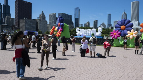 Festivalgoers attend Sueños Music Festival in Grant Park in 2025.
