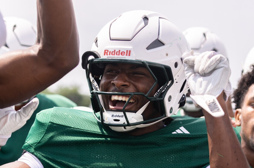 CSUFOOTBALL_260806-019.jpg