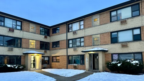 Un edificio ubicado en 7900 S. Paxton.