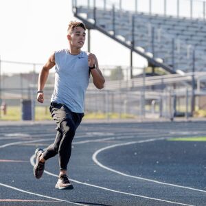 Plainfield South’s Niko Schultz rounds the corner during a sprint drill during practice.