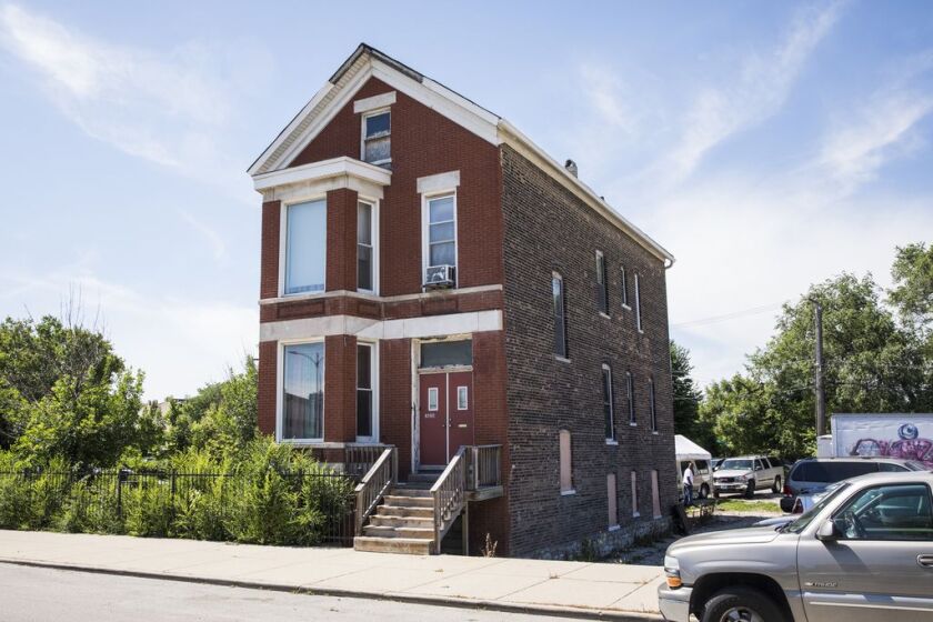 The small apartment building at 2624 W. Ogden that Alex Pissios and his partners bought for $450,000 in October 2017. | Ashlee Rezin / Sun-Times