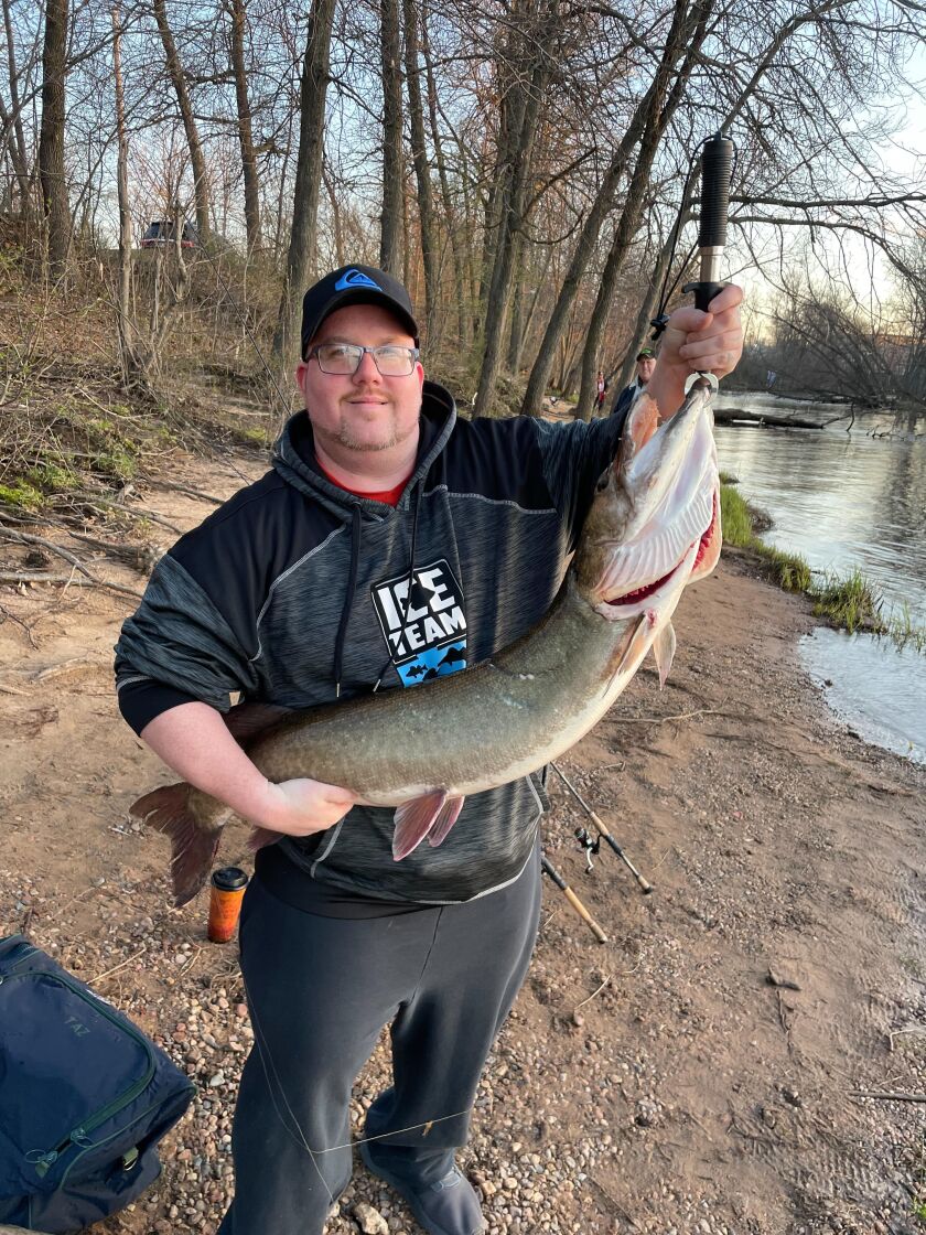 Chicago fishing, Midwest Fishing Report: Shoreline kings, pinks,  smallmouth, catfish, largemouth - Chicago Sun-Times