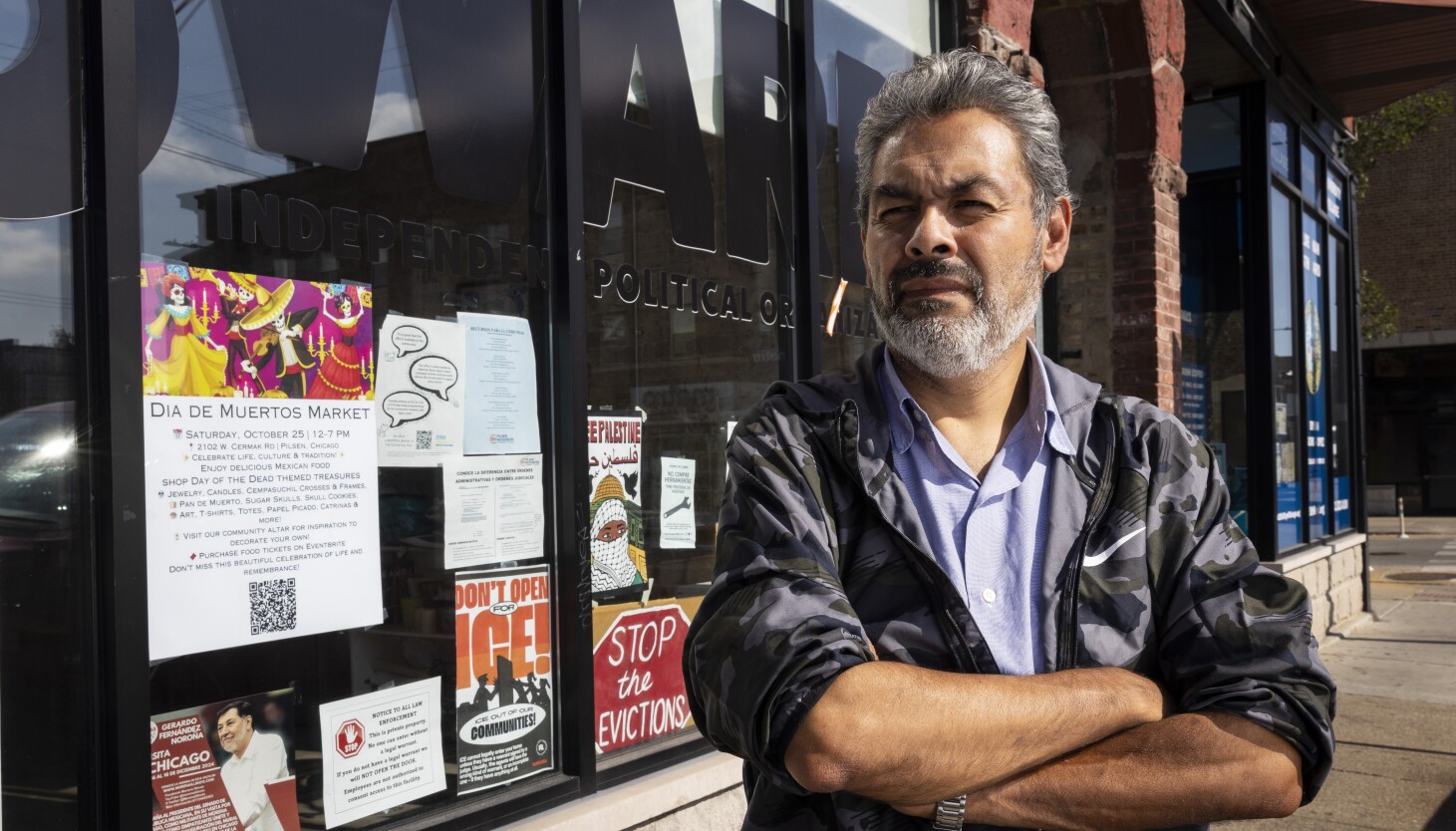 Some Mexican immigrants are making plans to leave Chicago before ICE deports them