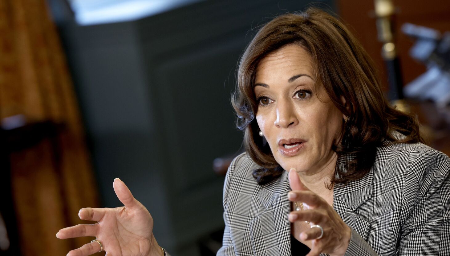NextImg:Vice President Kamala Harris will be in Chicago three times in coming weeks to boost Biden achievements