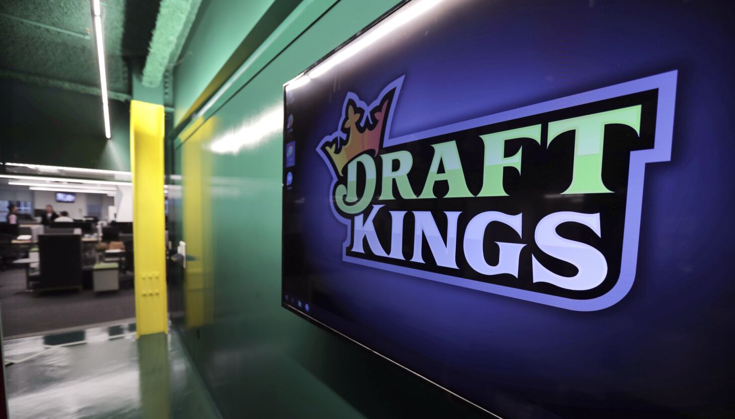 NextImg:DraftKings pulls 9/11-themed sports betting offer