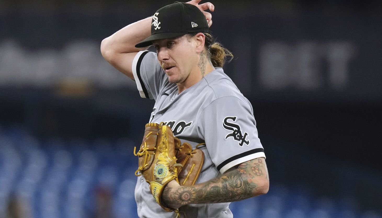 NextImg:White Sox blanked by Blue Jays, lose sixth straight to fall to 7-17