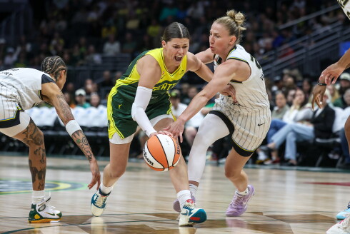 Chicago Sky v Seattle Storm