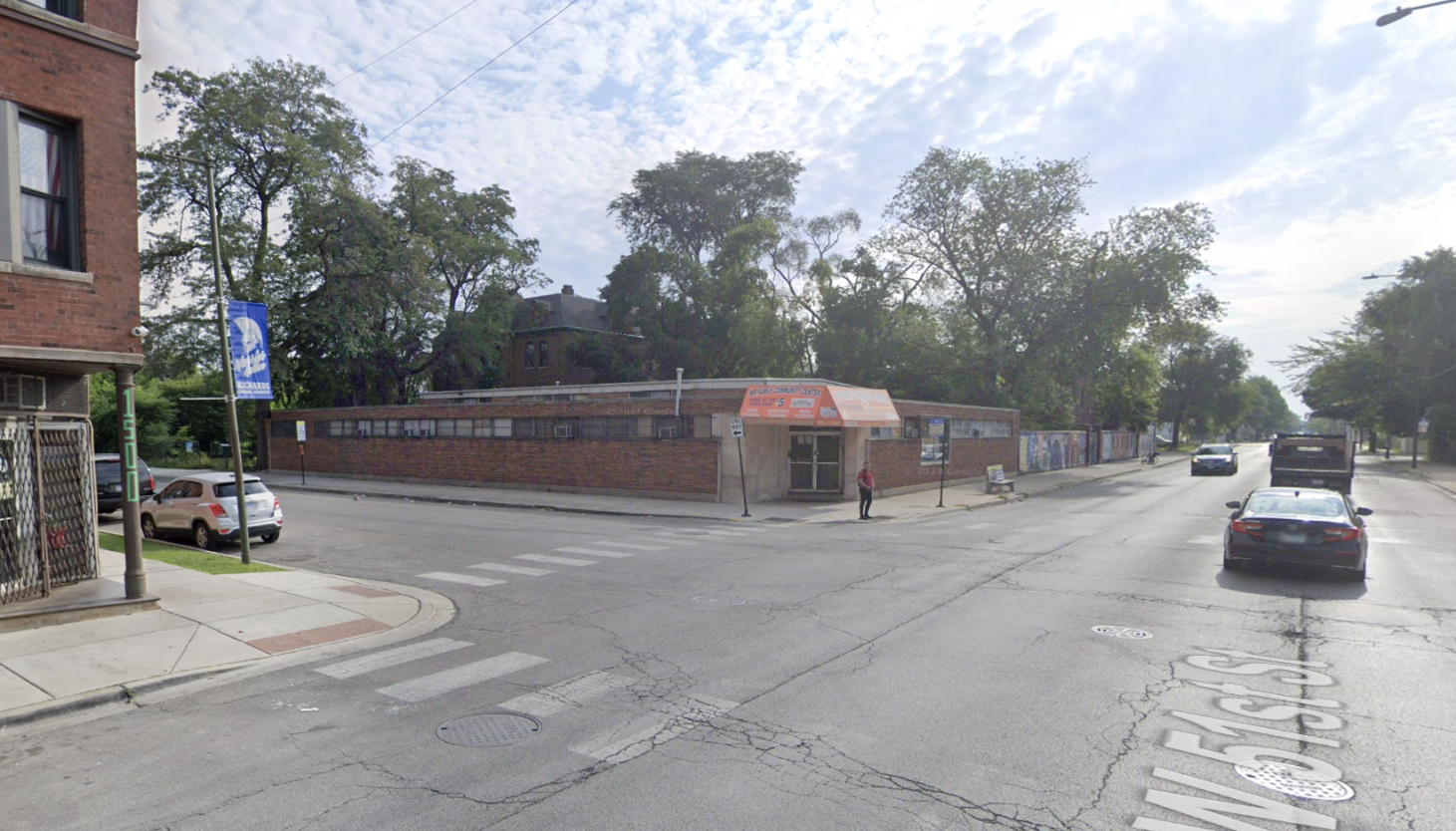 13-Year-Old Girl Among Four Wounded in Back of the Yards Shooting 13-Year-Old Girl Among Four Wounded in Back of the Yards Shooting