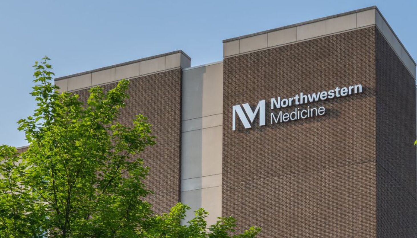 NextImg:Northwestern’s medical residents and fellows vote to unionize