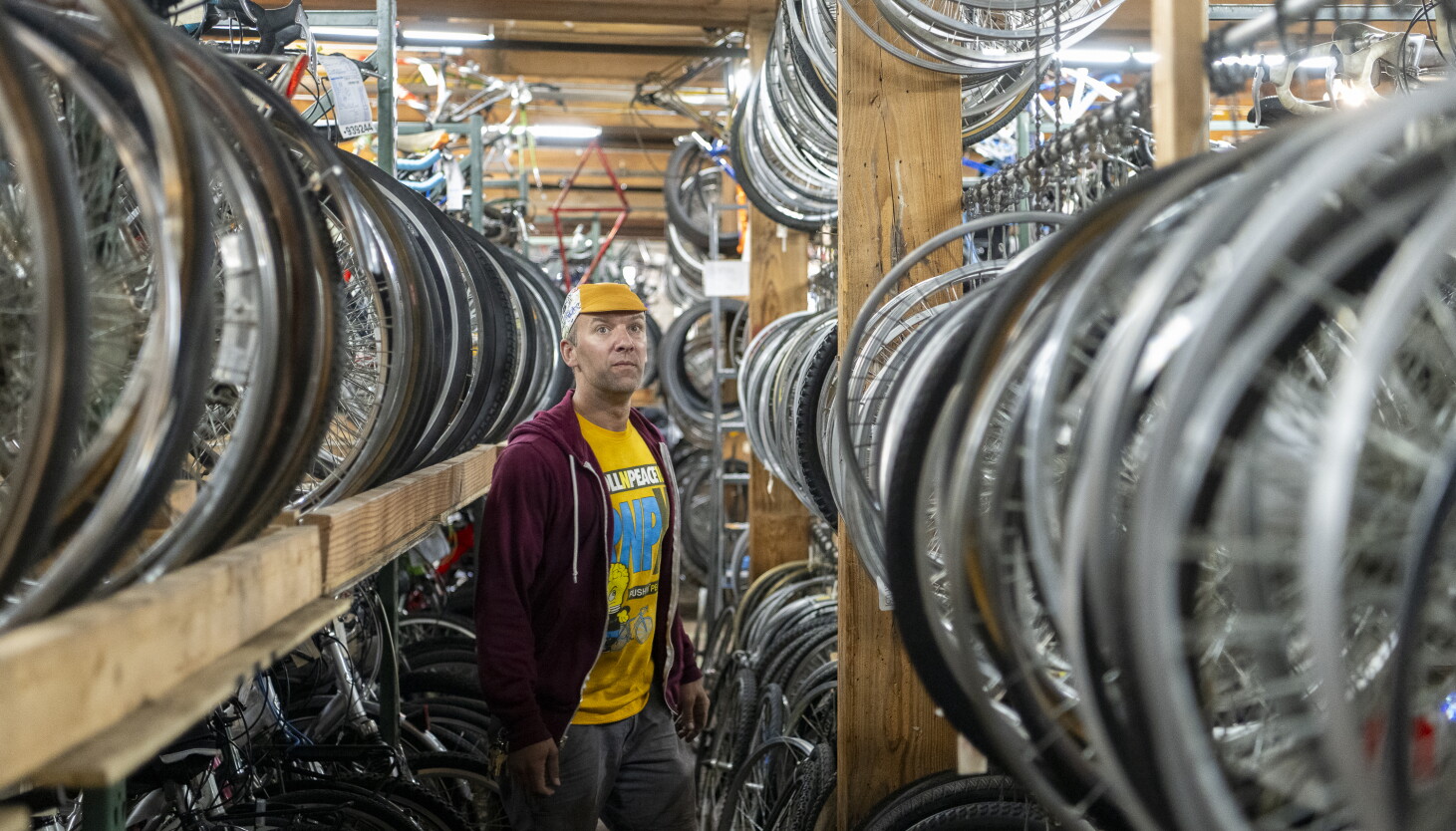 Working Bikes fixes broken bicycles to donate to developing countries. Working Bikes fixes broken bicycles to donate to developing countries.