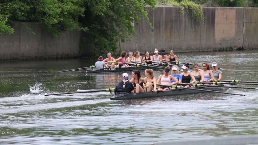 Chicago Rowing Foundation teams practicing near the WMS Boat House in Clark Park. | Brian Rich/ For the Sun-Times