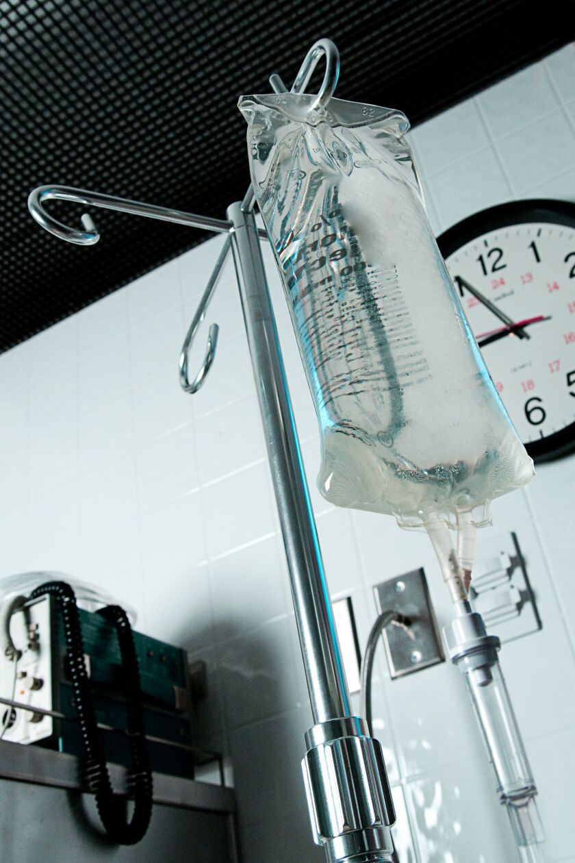 Federal officials predict the IV-bag shortage will ease over the next two months. | STOCK.ADOBE.COM
