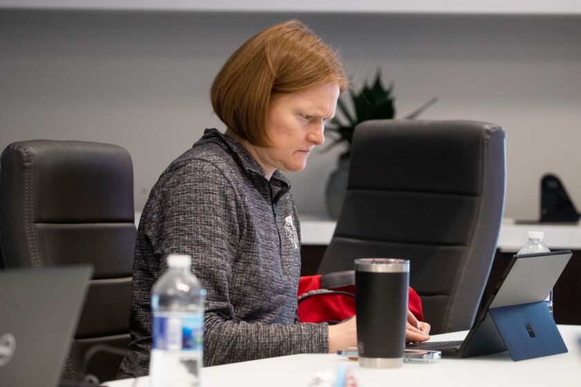 Meghan Hunter is the Blackhawks’ new assistant general manager of hockey operations.