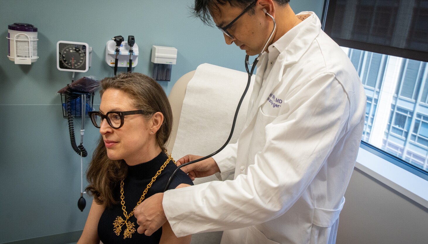 Mother of twins upends her life for double lung transplant after failed cancer treatments Mother of twins upends her life for double lung transplant after failed cancer treatments