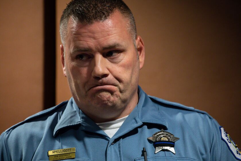 Chicago Police Officer Joseph McElligott takes the witness stand in the trial of three Chicago police officers, including his former partner, Thomas Gaffney. | Zbigniew Bzdak/Chicago Tribune pool photo