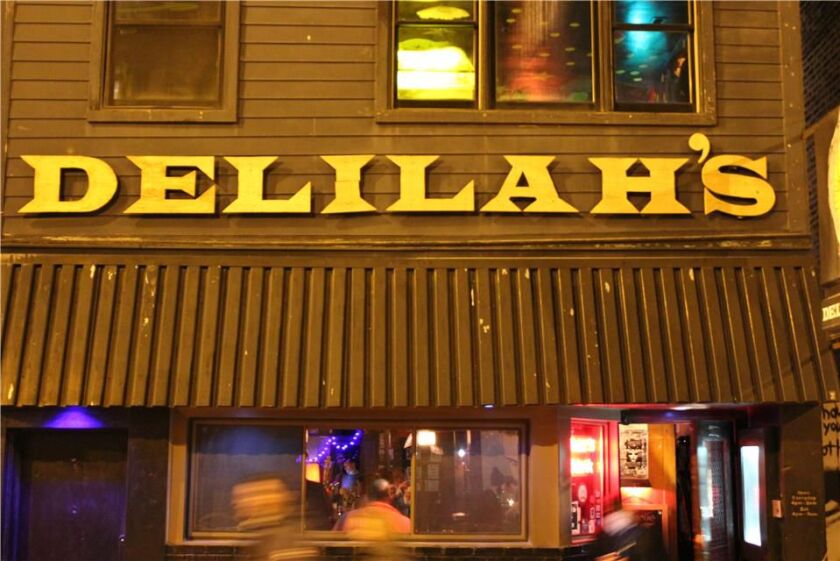 Delilah’s on Lincoln Ave. | delilahschicago.com