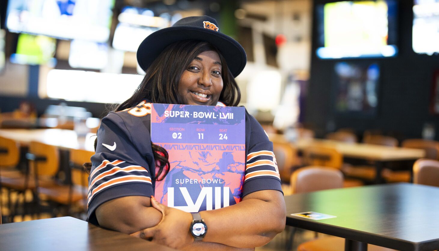 NextImg:Markham woman named 2023 Bears fan of the year, wins free trip to Super Bowl LVIII