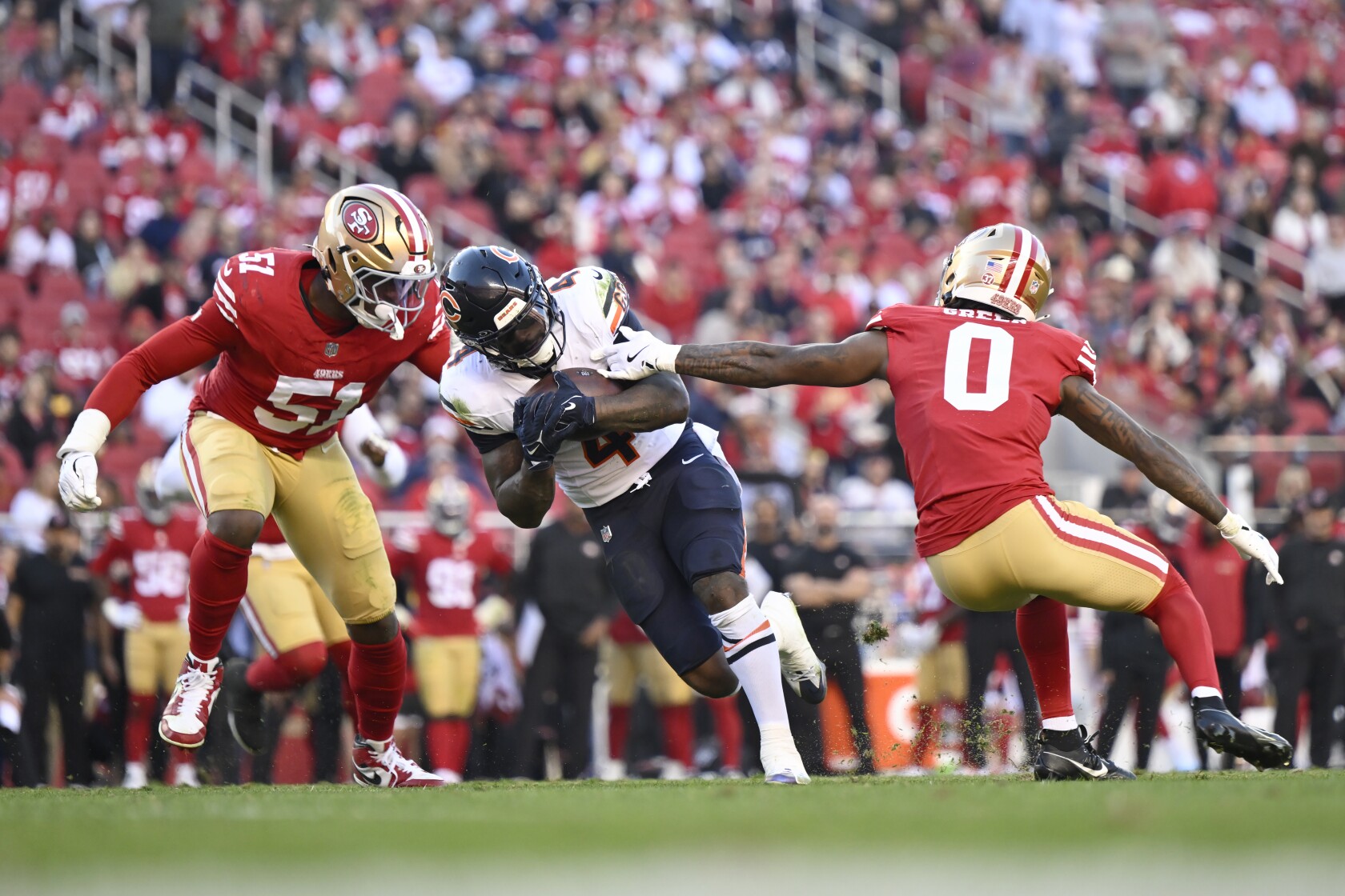 Bears' unlikely duo of RBs D'Andre Swift, Kyle Monangai has powered ...