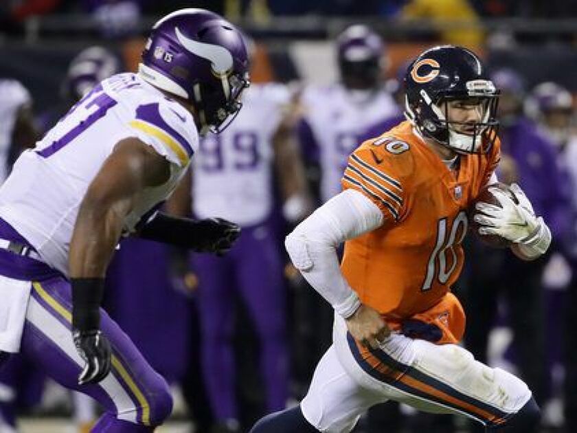 Bears quarterback Mitch Trubisky carries the football Sunday. | Jonathan Daniel/Getty Images