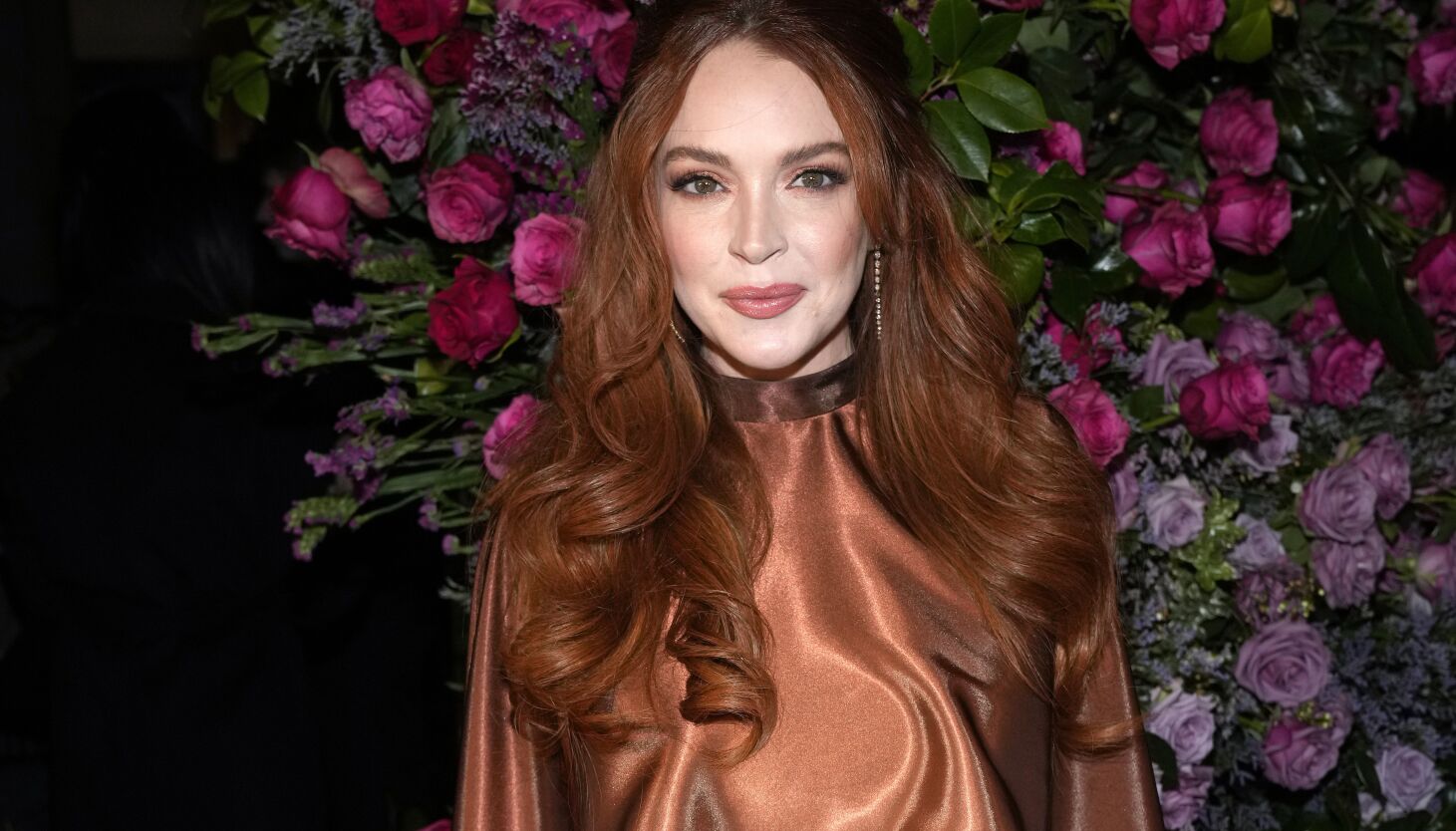 NextImg:Lindsay Lohan announces she’s pregnant