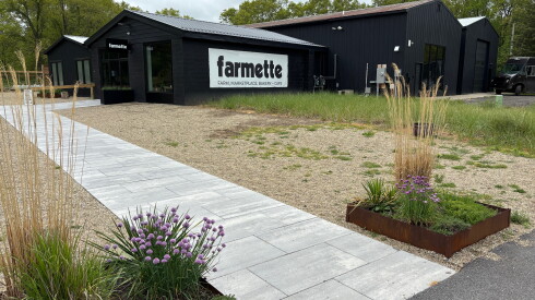 farmette ext.jpeg
