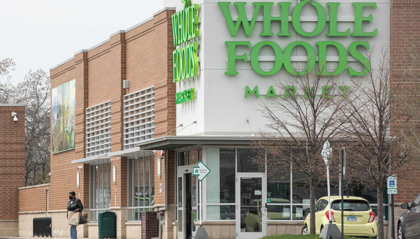 Whole Foods to open in Logan Square, replacing former Family Dollar