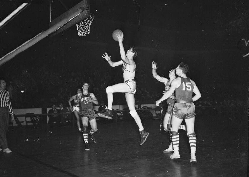 George Mikan (Sun-Times Print Collection) | AP Photo
