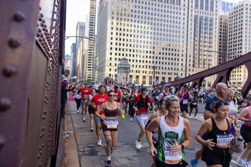 Chicago Marathon Returns as Record Field Hits City Streets Chicago Marathon Returns as Record Field Hits City Streets