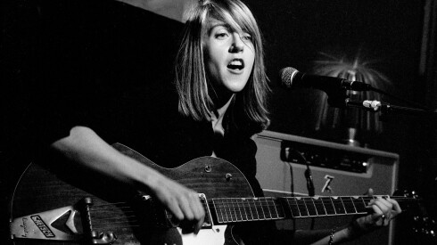 Singer Liz Phair plays the guitar at Velvet Shirt Studios in 1997.