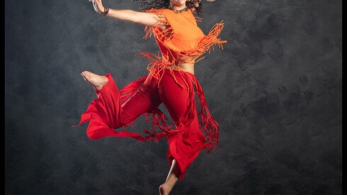 Evanston Dance Ensemble - dancer Talia Reichlin - photo by Matt Galvin.jpg