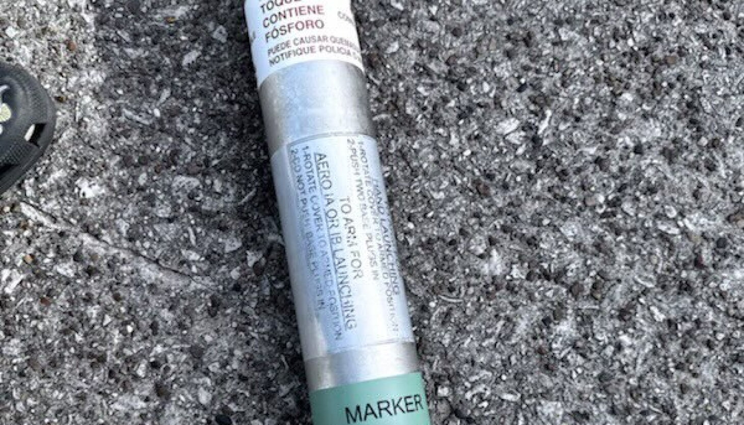 ‘Undetonated’ U.S. Coast Guard flare found at Montrose Beach ‘Undetonated’ U.S. Coast Guard flare found at Montrose Beach