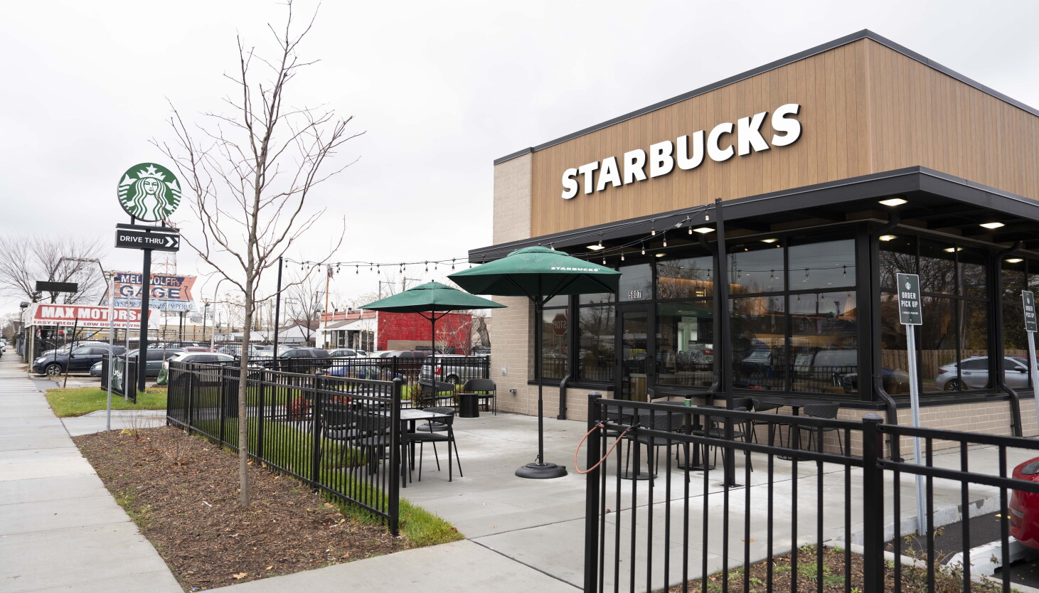 Starbucks agrees to start labor talks with Workers United union - Vimarsana News