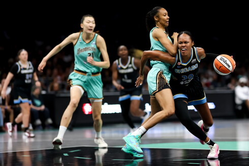 Chicago Sky v New York Liberty