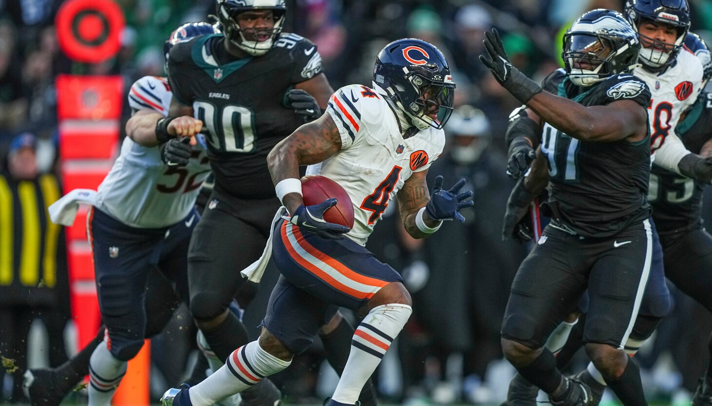 Bears' D'Andre Swift, Packers' Jordan Love named FedEx Air & Ground Players of the Week